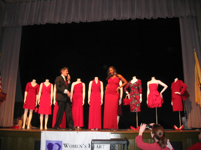 thumbnail Mrs. New Jersey 2002 struts her stuff