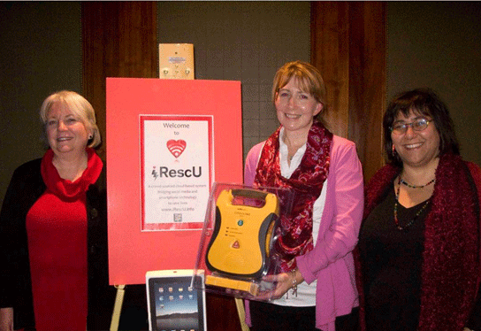 Arkus, Cotter-Forbes, Levick - presentation of Defibtech Award